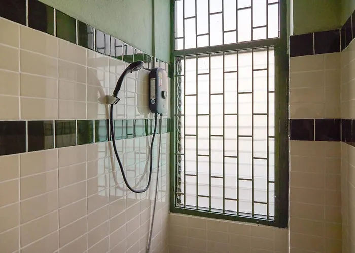 Newly Renovated, 4br Townhouse , 5min Mrt , Group Bangkok