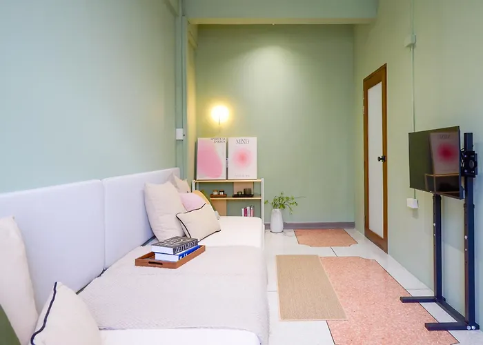 Appartement Newly Renovated, 4br Townhouse , 5min Mrt , Group Bangkok