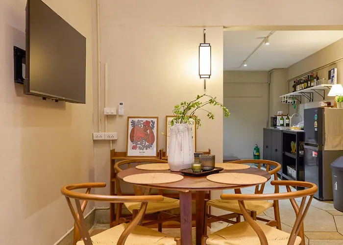 Newly Renovated, 4br Townhouse , 5min Mrt , Group Bangkok